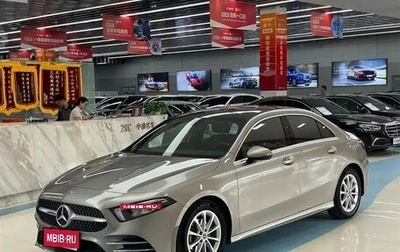 Mercedes-Benz A-Класс, 2020 год, 1 930 000 рублей, 1 фотография