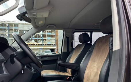 Volkswagen Multivan T6 рестайлинг, 2017 год, 2 999 000 рублей, 18 фотография