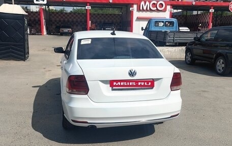 Volkswagen Polo VI (EU Market), 2018 год, 660 000 рублей, 2 фотография