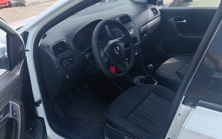 Volkswagen Polo VI (EU Market), 2018 год, 660 000 рублей, 6 фотография