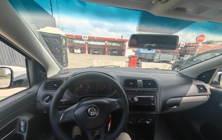 Volkswagen Polo VI (EU Market), 2018 год, 660 000 рублей, 11 фотография