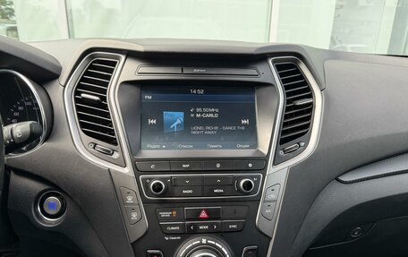 Hyundai Santa Fe III рестайлинг, 2017 год, 2 165 000 рублей, 13 фотография