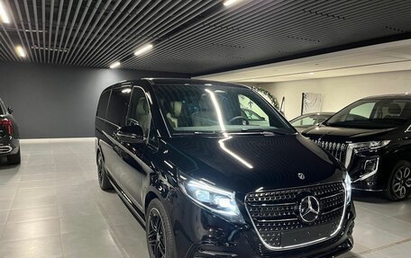 Mercedes-Benz V-Класс, 2024 год, 14 900 000 рублей, 2 фотография