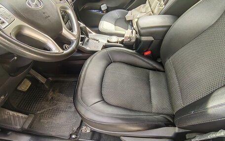 Hyundai ix35 I рестайлинг, 2011 год, 1 450 000 рублей, 2 фотография