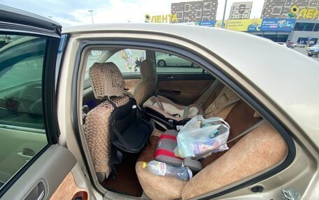Toyota Camry V40, 2005 год, 1 400 000 рублей, 13 фотография