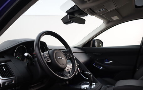 Jaguar E-Pace, 2019 год, 2 700 000 рублей, 11 фотография