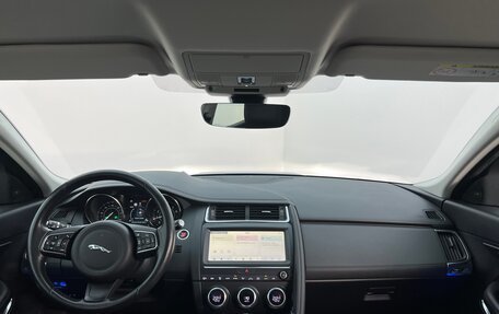 Jaguar E-Pace, 2019 год, 2 700 000 рублей, 10 фотография