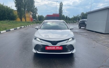 Toyota Camry, 2018 год, 3 100 000 рублей, 8 фотография