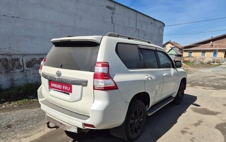 Toyota Land Cruiser Prado 150 рестайлинг 2, 2014 год, 3 290 000 рублей, 6 фотография