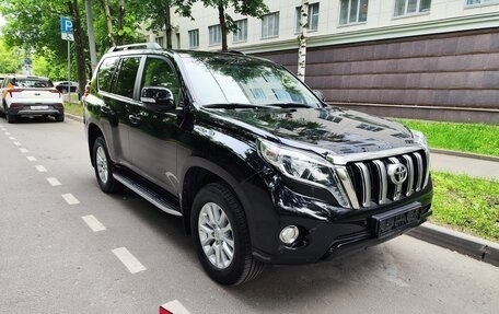 Toyota Land Cruiser Prado 150 рестайлинг 2, 2014 год, 3 149 000 рублей, 3 фотография