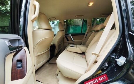Toyota Land Cruiser Prado 150 рестайлинг 2, 2014 год, 3 149 000 рублей, 9 фотография