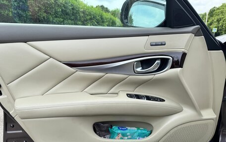 Infiniti Q70 I, 2015 год, 2 100 000 рублей, 18 фотография