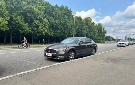 Infiniti Q70 I, 2015 год, 2 100 000 рублей, 34 фотография