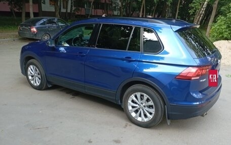 Volkswagen Tiguan II, 2020 год, 2 600 000 рублей, 6 фотография