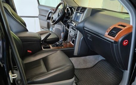 Toyota Land Cruiser Prado 150 рестайлинг 2, 2012 год, 3 700 000 рублей, 5 фотография