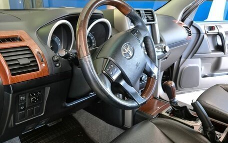 Toyota Land Cruiser Prado 150 рестайлинг 2, 2012 год, 3 700 000 рублей, 6 фотография