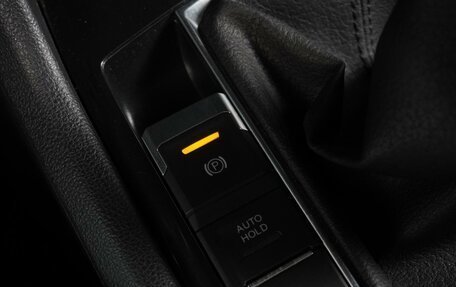Volkswagen Tiguan II, 2018 год, 2 415 000 рублей, 16 фотография