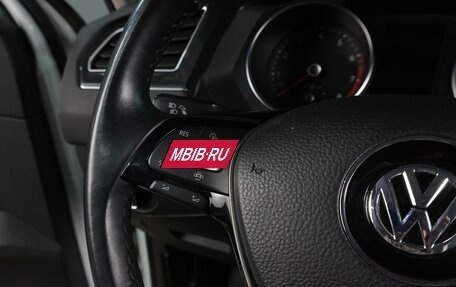 Volkswagen Tiguan II, 2018 год, 2 415 000 рублей, 18 фотография