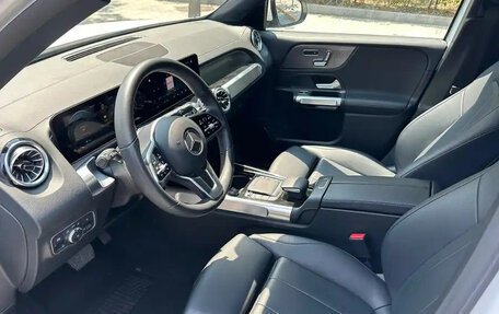 Mercedes-Benz GLB, 2021 год, 2 530 000 рублей, 12 фотография