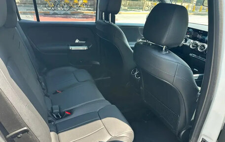Mercedes-Benz GLB, 2021 год, 2 530 000 рублей, 23 фотография