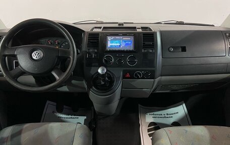 Volkswagen Caravelle T5, 2008 год, 915 000 рублей, 7 фотография
