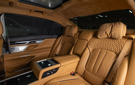 BMW 7 серия, 2016 год, 4 990 000 рублей, 26 фотография