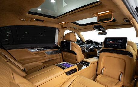 BMW 7 серия, 2016 год, 4 990 000 рублей, 28 фотография