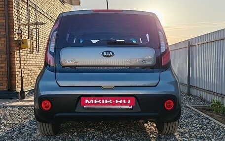 KIA Soul II рестайлинг, 2017 год, 1 298 000 рублей, 10 фотография