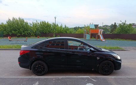 Hyundai Solaris II рестайлинг, 2011 год, 650 000 рублей, 12 фотография