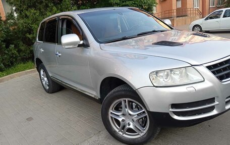 Volkswagen Touareg III, 2005 год, 900 000 рублей, 5 фотография