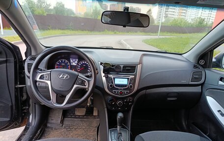 Hyundai Solaris II рестайлинг, 2011 год, 650 000 рублей, 30 фотография