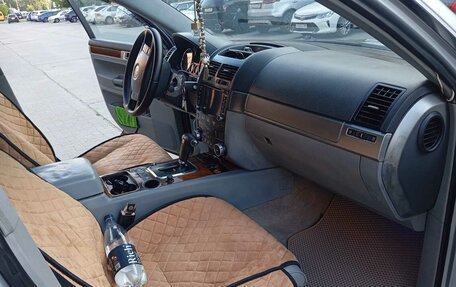 Volkswagen Touareg III, 2005 год, 900 000 рублей, 11 фотография