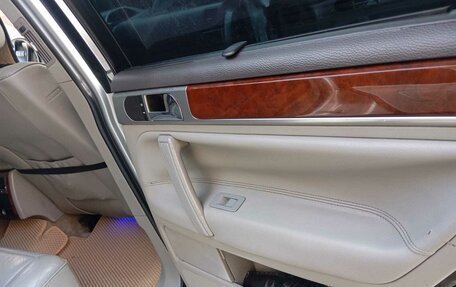 Volkswagen Touareg III, 2005 год, 900 000 рублей, 17 фотография