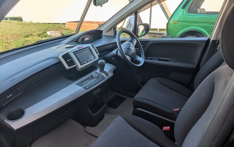 Honda Freed I, 2010 год, 950 000 рублей, 3 фотография