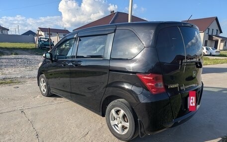 Honda Freed I, 2010 год, 950 000 рублей, 5 фотография