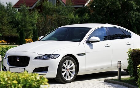 Jaguar XF II, 2016 год, 2 900 000 рублей, 4 фотография