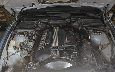 BMW 5 серия, 2003 год, 850 000 рублей, 23 фотография