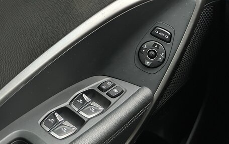 Hyundai Santa Fe III рестайлинг, 2017 год, 2 350 000 рублей, 25 фотография