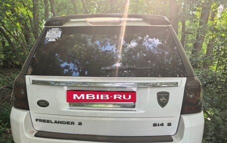 Land Rover Freelander II рестайлинг 2, 2014 год, 1 499 000 рублей, 4 фотография