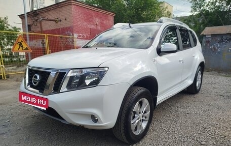 Nissan Terrano III, 2014 год, 1 050 000 рублей, 2 фотография