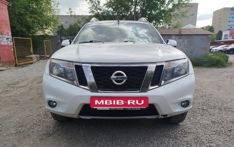 Nissan Terrano III, 2014 год, 1 050 000 рублей, 3 фотография