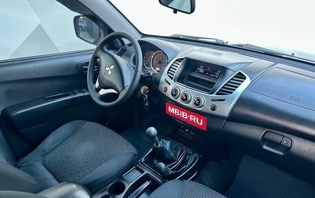 Mitsubishi L200 IV рестайлинг, 2013 год, 1 490 000 рублей, 21 фотография