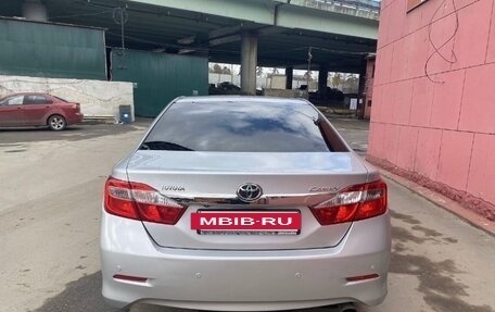 Toyota Camry, 2013 год, 1 630 000 рублей, 2 фотография