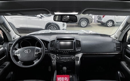 Toyota Land Cruiser 200, 2009 год, 2 970 000 рублей, 17 фотография