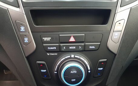 Hyundai Santa Fe III рестайлинг, 2013 год, 1 849 000 рублей, 16 фотография