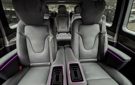 Mercedes-Benz V-Класс, 2025 год, 16 700 000 рублей, 13 фотография