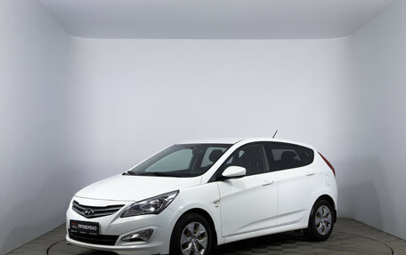 Hyundai Solaris II рестайлинг, 2016 год, 890 000 рублей, 1 фотография
