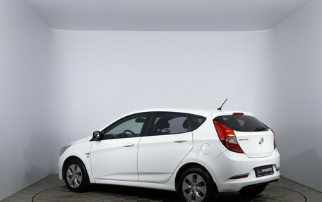 Hyundai Solaris II рестайлинг, 2016 год, 890 000 рублей, 7 фотография