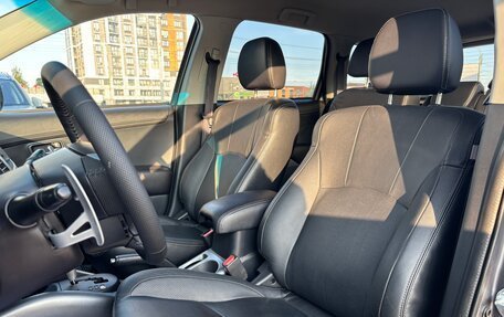 Mitsubishi Outlander III рестайлинг 3, 2012 год, 1 400 000 рублей, 9 фотография