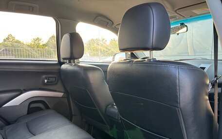 Mitsubishi Outlander III рестайлинг 3, 2012 год, 1 400 000 рублей, 16 фотография